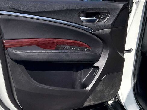 Used 2016 Acura MDX SH-AWD w/ Technology Package image 24