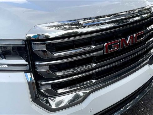 Used 2022 GMC Acadia SLE image 59