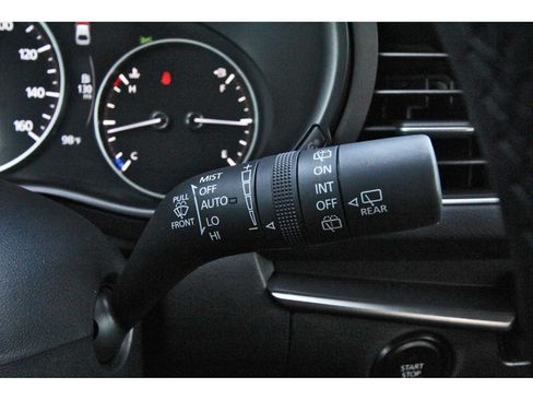 Used 2025 MAZDA MAZDA3 s Sport FWD image 18
