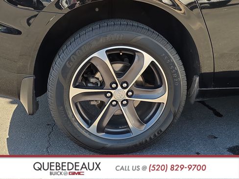 Used 2021 Buick Enclave Essence w/ Sport Touring Edition image 8