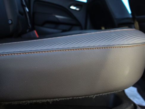 Used 2022 GMC Canyon AT4 w/ Driver Alert Package image 17