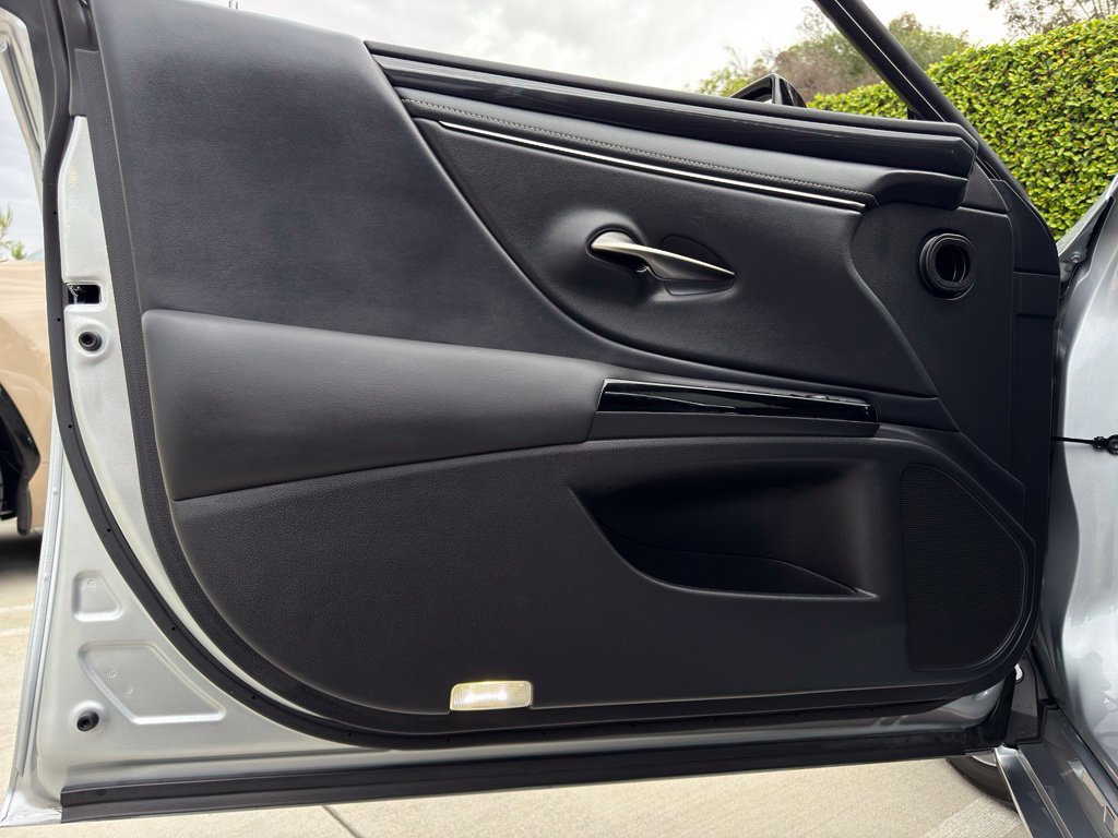 Certified 2024 Lexus ES 350 w/ Accessory Package (Z1) FWD image 28