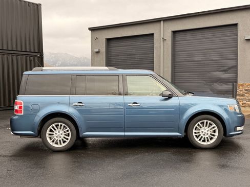 Used 2019 Ford Flex SEL w/ Equipment Group 202A image 3