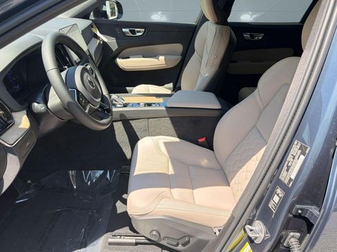 New 2026 Volvo XC60 B5 Core w/ Climate Package AWD/4WD image 5
