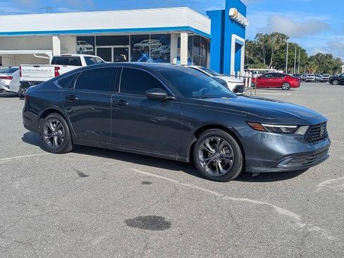 Used 2023 Honda Accord EX image 2