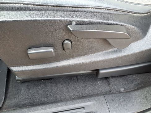 Used 2019 Chevrolet Colorado Z71 image 16