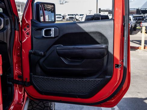 Used 2022 Jeep Gladiator Sport image 35