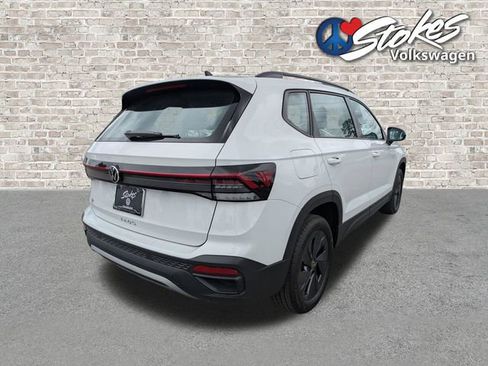 Used 2025 Volkswagen Taos S FWD image 4