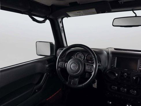 Used 2018 Jeep Wrangler Unlimited Rubicon image 17