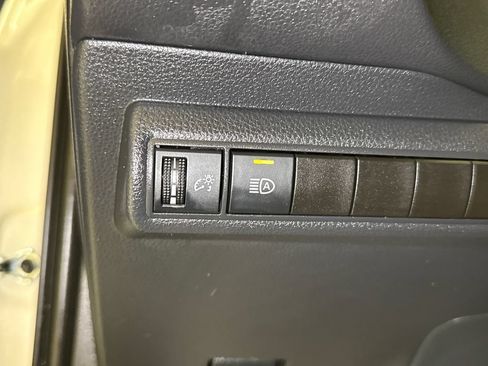 Used 2024 Toyota Corolla LE FWD image 21