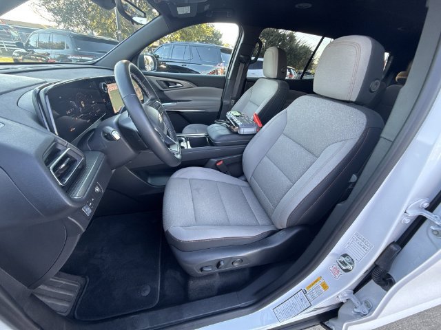 Used 2026 Chevrolet Traverse LT w/ Driver Confidence Package FWD image 20