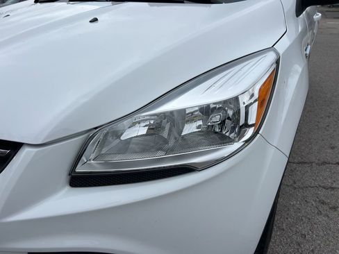 Used 2015 Ford Escape SE image 9