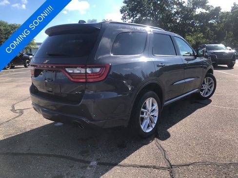 Used 2024 Dodge Durango GT AWD/4WD image 3