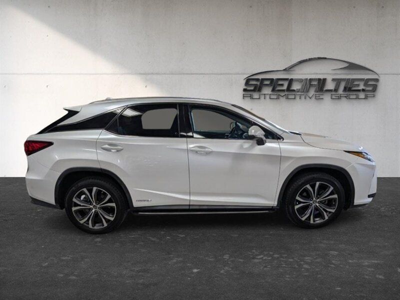 Used 2018 Lexus RX 450h AWD w/ Premium Package image 11