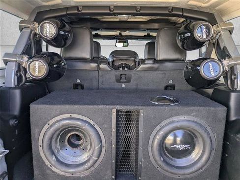 Used 2021 Jeep Wrangler Unlimited Rubicon image 6