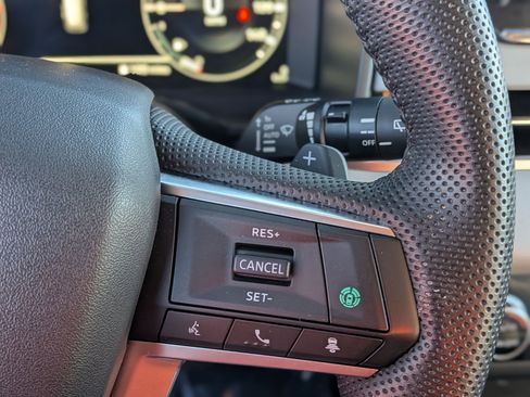 Used 2023 Mitsubishi Outlander SEL image 23