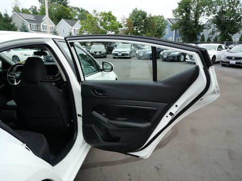 Used 2023 Nissan Altima 2.5 SV w/ SV Premium Package FWD image 34