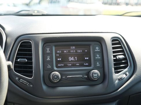 Used 2018 Jeep Compass Sport AWD/4WD image 22