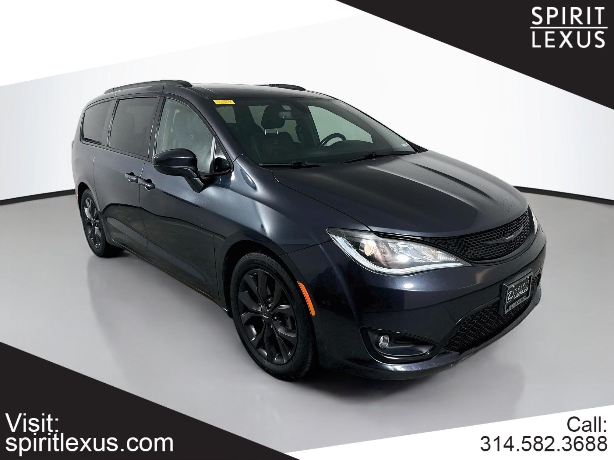 Used 2020 Chrysler Pacifica Touring-L w/ S Appearance Package FWD image 1