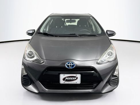 Used 2016 Toyota Prius C Two image 4