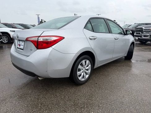 Used 2014 Toyota Corolla LE FWD image 6