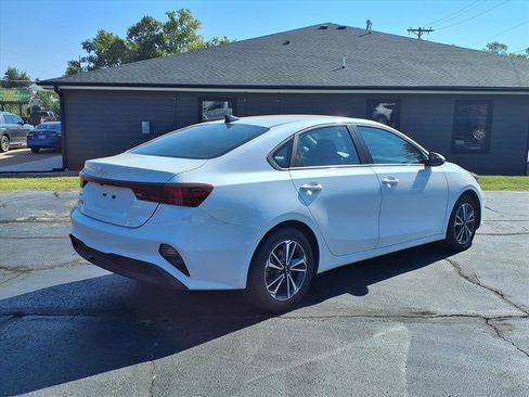 Used 2024 Kia Forte LXS image 3