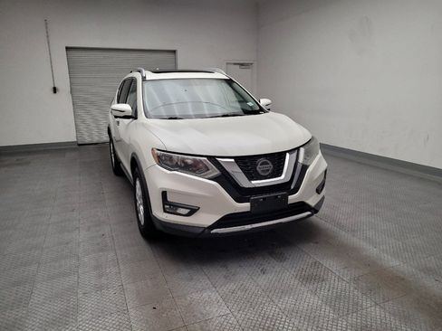 Used 2018 Nissan Rogue SV w/ Sun & Sound Touring Package AWD/4WD image 14