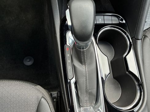 Used 2025 Buick Encore GX Preferred image 41