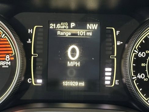 Used 2017 Jeep Cherokee 75th Anniversary image 40