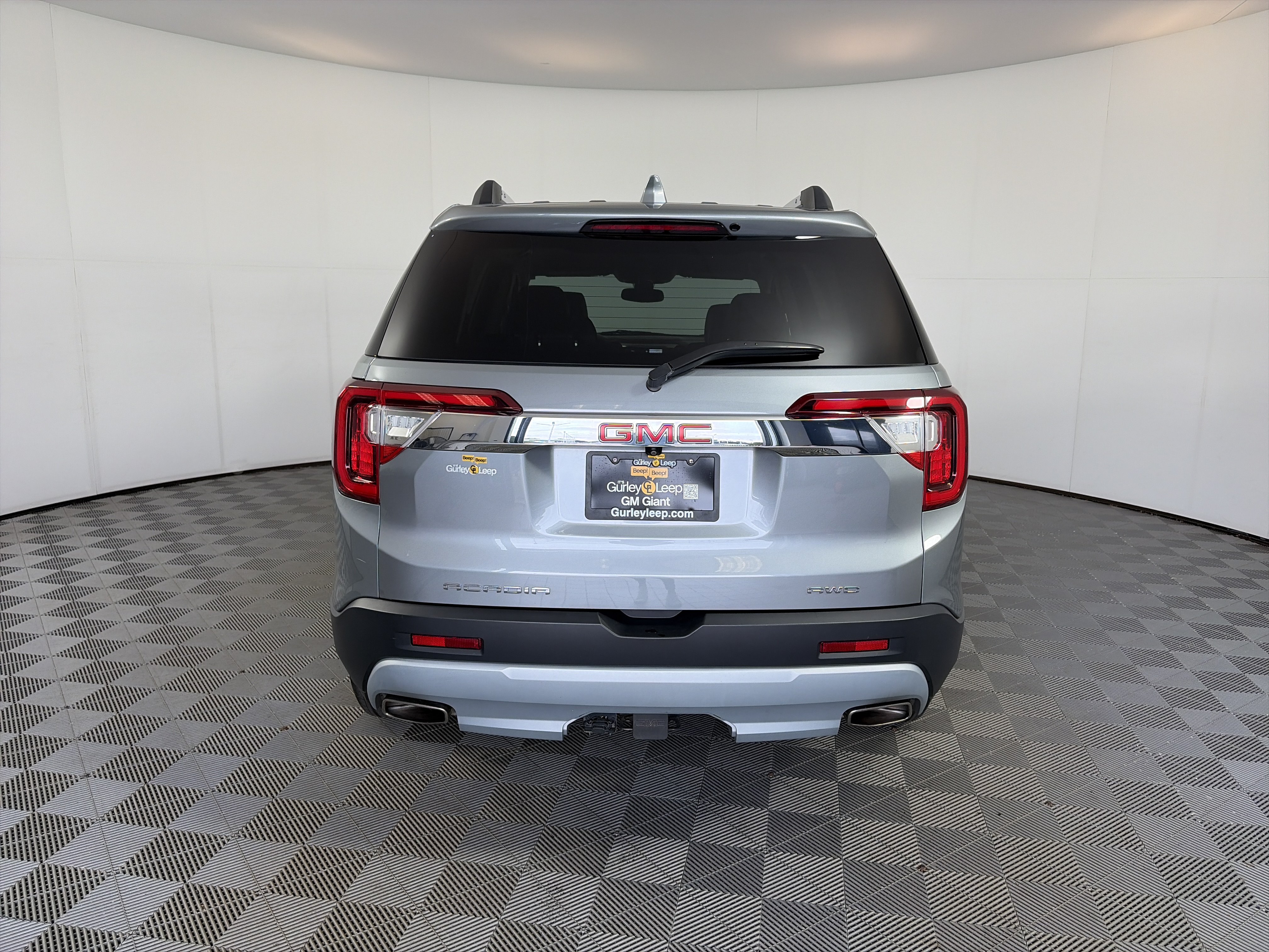 Certified 2023 GMC Acadia SLT AWD/4WD image 10