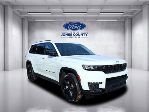 Used 2023 Jeep Grand Cherokee L Limited w/ Black Appearance Package image 1