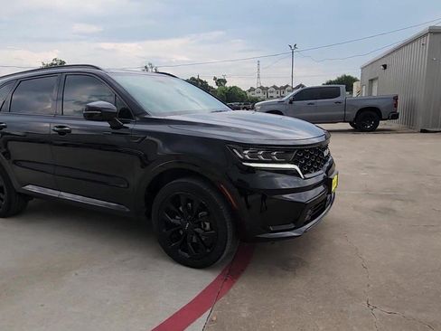 Used 2023 Kia Sorento SX AWD/4WD image 2