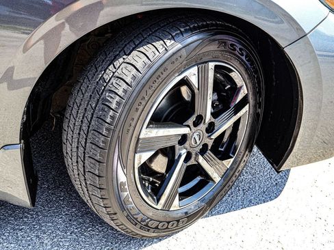 Used 2024 Nissan Sentra SV w/ All-Weather Package FWD image 7