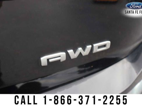 Used 2024 GMC Terrain SLT AWD/4WD image 13