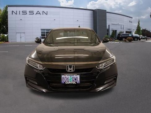 Used 2018 Honda Accord Sport image 6