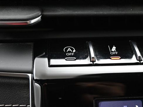 Used 2022 Jeep Grand Cherokee L Laredo AWD/4WD image 6