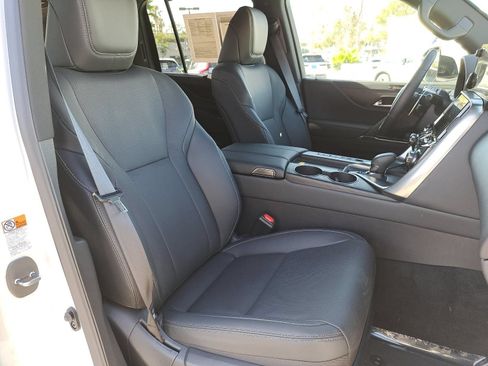 Used 2026 Lexus LX 700h Luxury w/ Accessory Package (Z1) AWD/4WD image 10