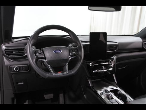 Used 2023 Ford Explorer ST w/ Equipment Group 401A AWD/4WD image 7