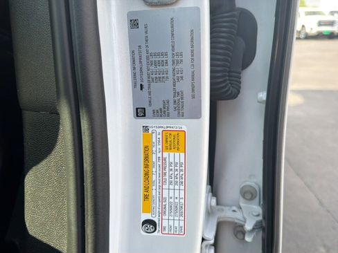 Used 2023 Cadillac Escalade ESV Sport Platinum w/ LPO, ONYX Package image 28