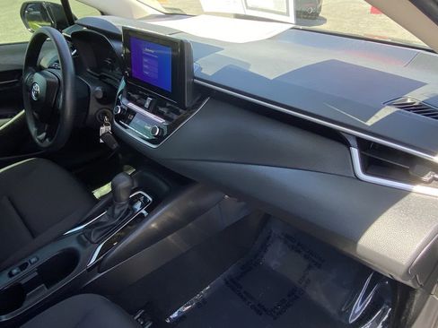 Certified 2025 Toyota Corolla LE FWD image 17