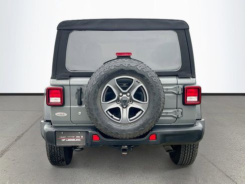 Certified 2018 Jeep Wrangler Sport AWD/4WD image 6