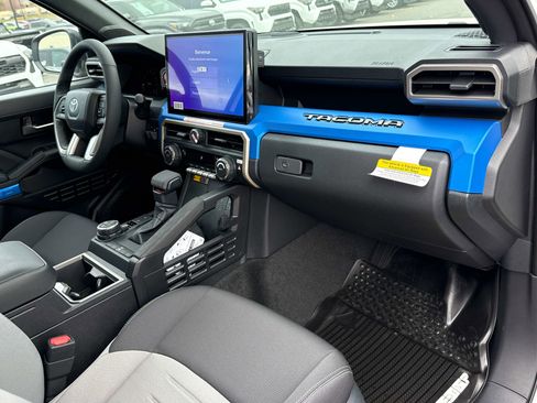 New 2026 Toyota Tacoma TRD Off-Road w/ TRD Off Road Upgrade Package image 18