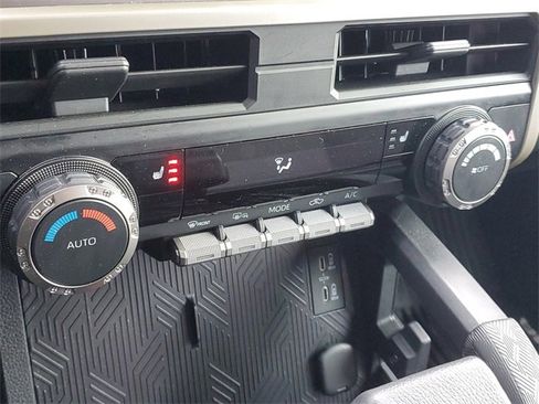 Used 2024 Toyota Tacoma TRD Off-Road image 25