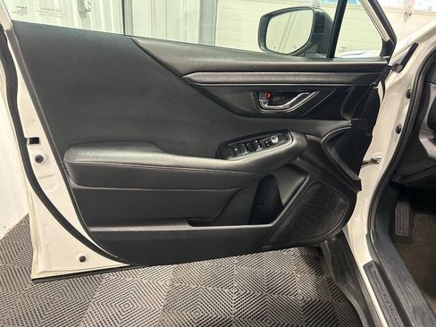 Used 2022 Subaru Outback Premium AWD/4WD image 8