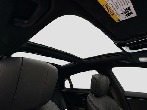 Certified 2025 Mercedes-Benz S 580 4MATIC Sedan image 17