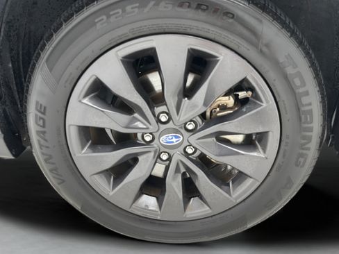Used 2025 Subaru Outback Onyx Edition AWD/4WD image 8