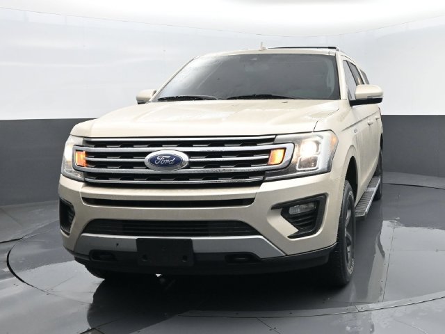 Used 2018 Ford Expedition Max XLT w/ Equipment Group 202A AWD/4WD image 25