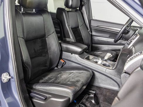 Used 2017 Jeep Grand Cherokee Altitude image 45