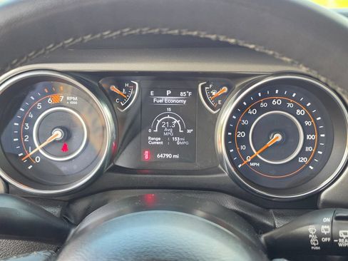 Used 2023 Jeep Wrangler Unlimited Sport AWD/4WD image 19