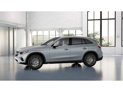 Certified 2026 Mercedes-Benz GLC 300 4MATIC image 36